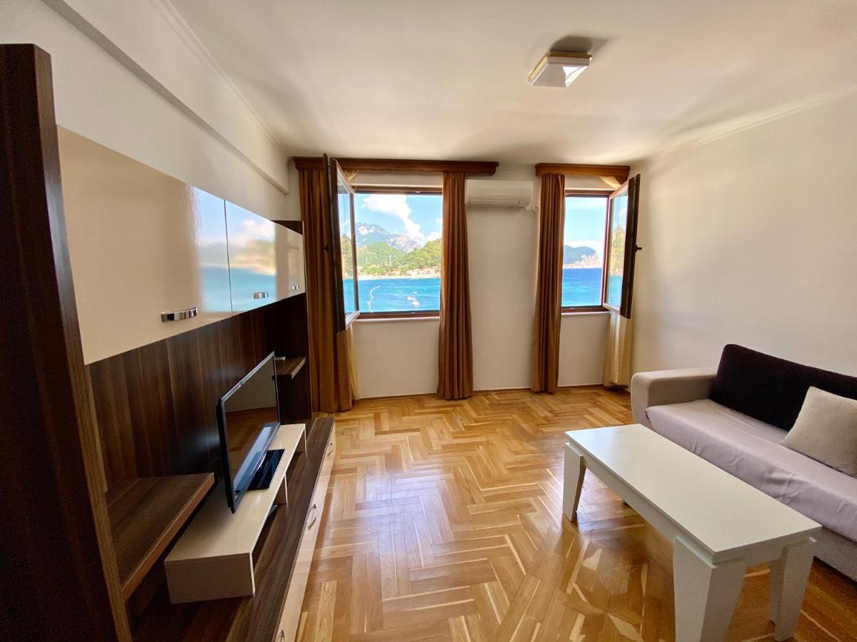 Apartments First Line Petrovac Kültér fotó