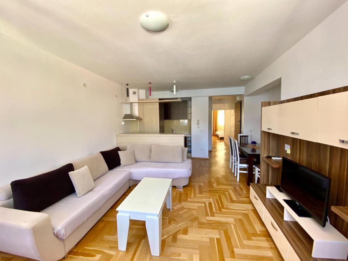 Apartments First Line Petrovac Kültér fotó