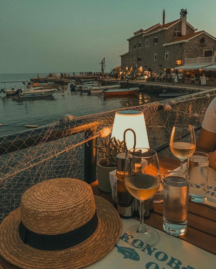 Apartments First Line Petrovac Kültér fotó