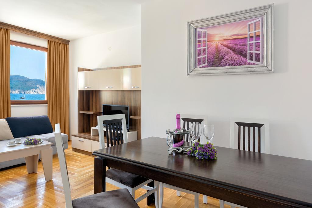 Apartments First Line Petrovac Kültér fotó