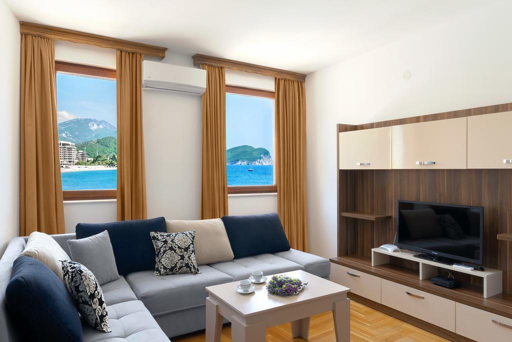 Apartments First Line Petrovac Kültér fotó