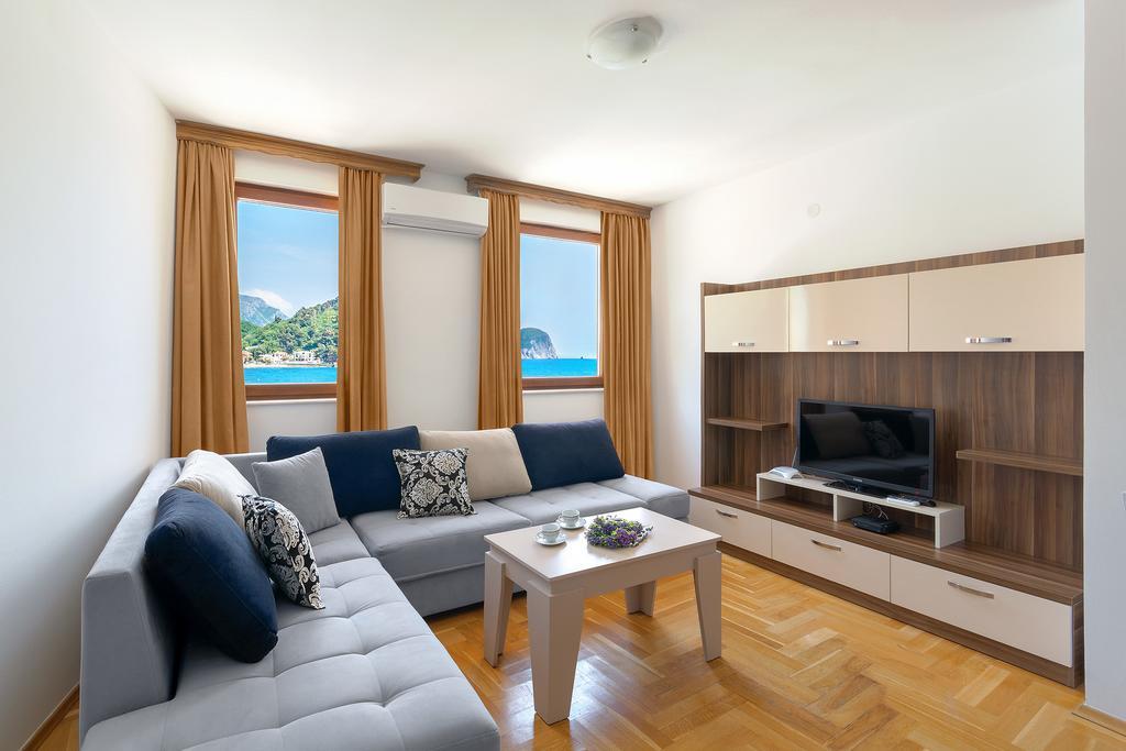 Apartments First Line Petrovac Kültér fotó